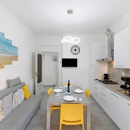 Apartment La Ca Delle Tre Rose *