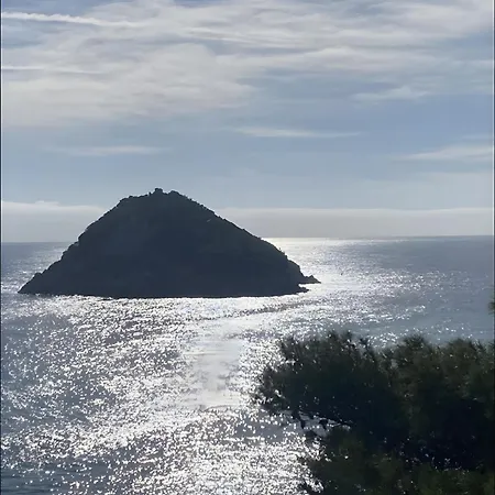 Apartment La Ca Delle Tre Rose Vado Ligure